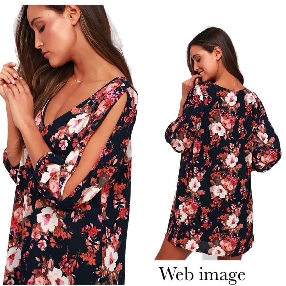 Shifting Navy Blue Floral Print sz xs